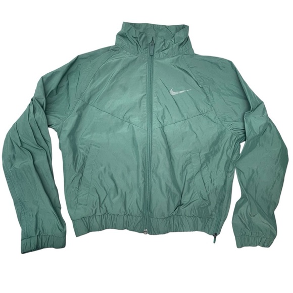 NIKE SPORTSWEAR WINDRUNNER BIG KIDS' (GIRLS') Size: M
LOOSE JACKET IN GREEN - Picture 2 of 16